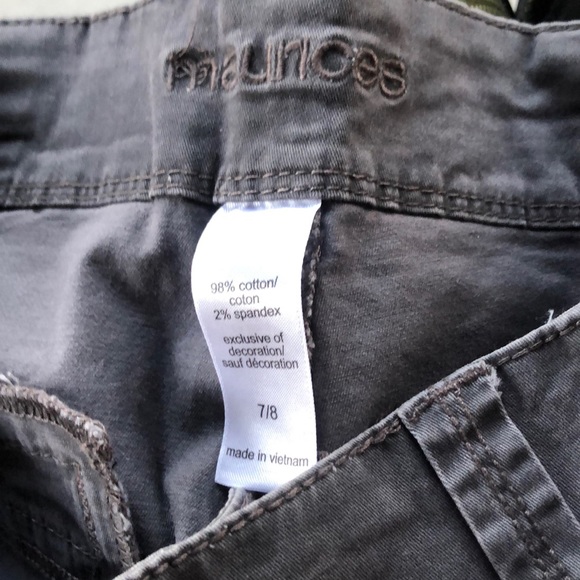 Maurices Gray Shorts/ Like New - Picture 4 of 4